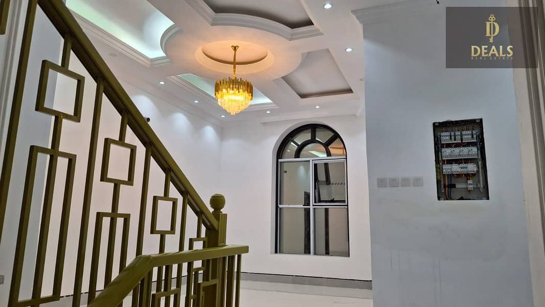 39 fcf41b55-6ff0-4ac4-b307-2e2dbed437d7. jpeg