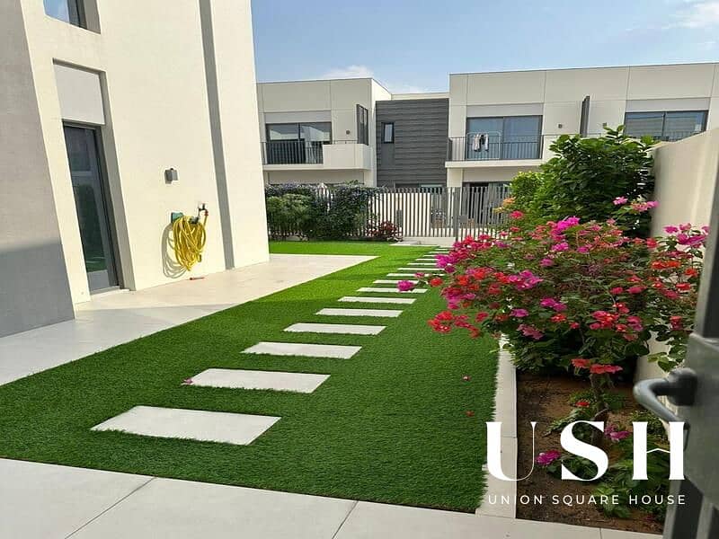 4br+maid's | Close to lazy river and gym | Upgraded backyard - Image 20