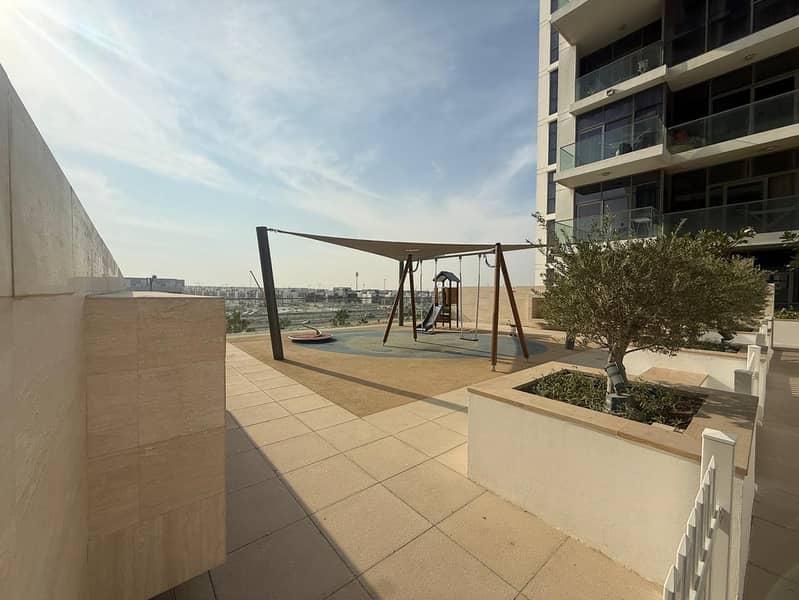 GOLF COURSE COMMUNITY LIVING / SPACIOUS STUDIO / DAMAC HILLS - Image 6
