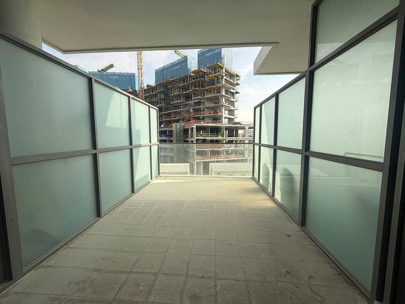 GOLF COURSE COMMUNITY LIVING / SPACIOUS STUDIO / DAMAC HILLS - Image 8