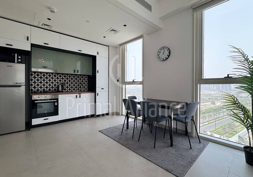 Corner Unit | Burj and Pool View | Furnished