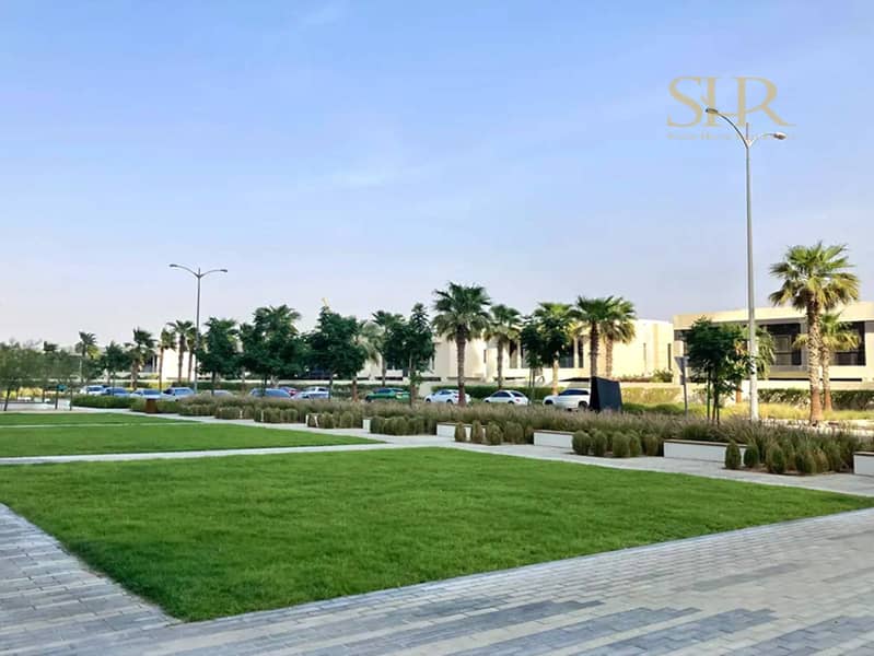 Community | Best Investment | Low floor with views - Image 9