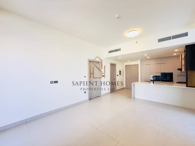 Exclusive | Pool & Park View | Fitted Kitchen |