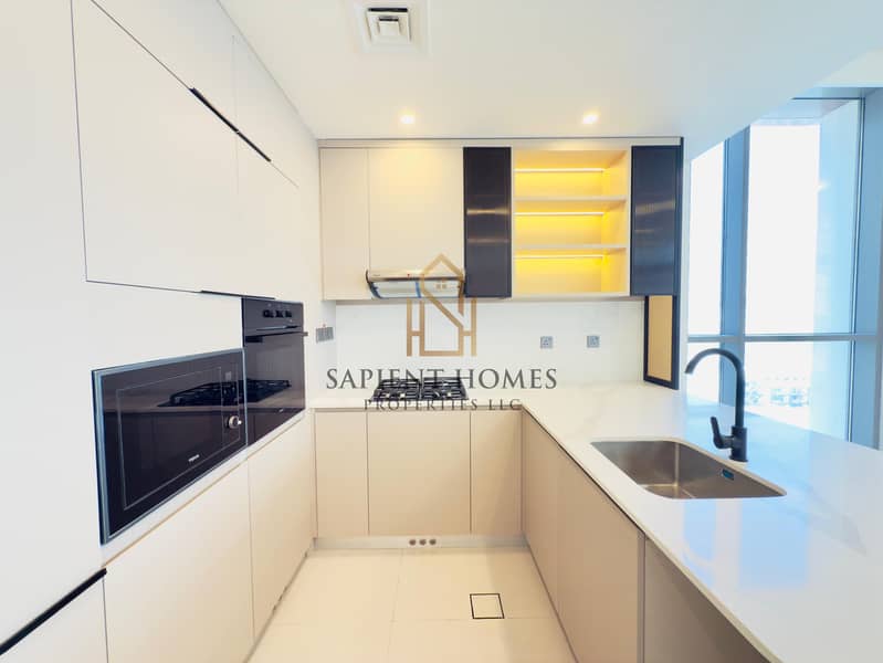 Exclusive | Pool & Park View | Fitted Kitchen |