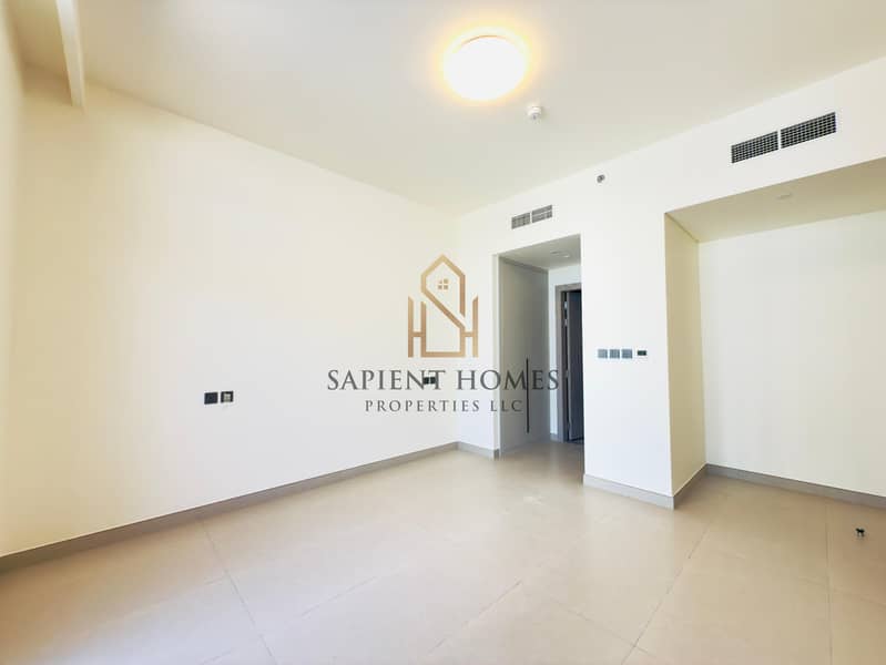 Exclusive | Pool & Park View | Fitted Kitchen | - Image 8