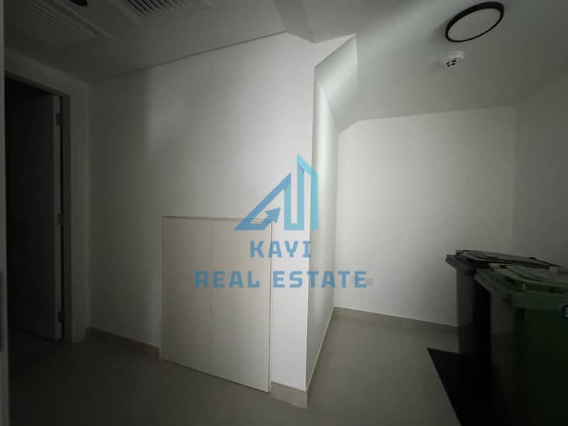 15 WhatsApp Image 2025-11-08 at 9.52. 15 PM. jpeg