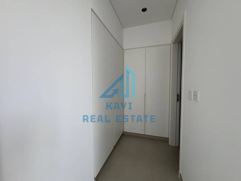 16 WhatsApp Image 2025-11-08 at 9.52. 23 PM. jpeg