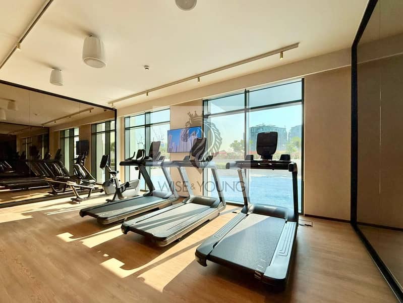 Airbnb dream | Brand New | Boulevard View - Image 14