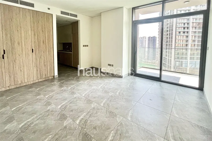 High Floor | Amazing Canal Views | Available Nov