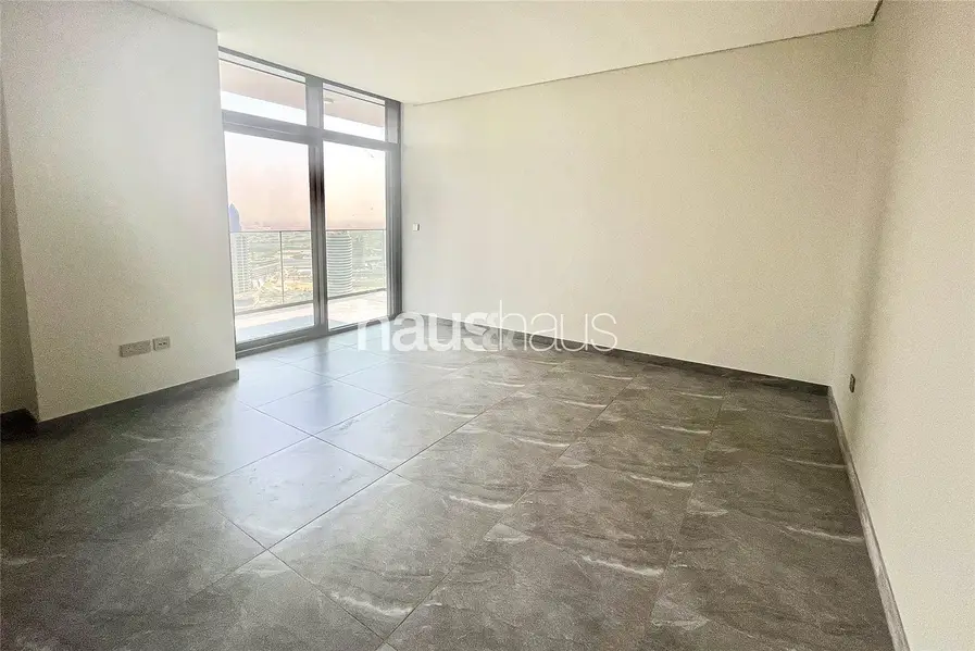 High Floor | Amazing Canal Views | Available Nov