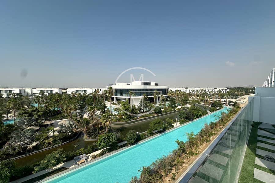 Corner unit | Lagoon View | Available November