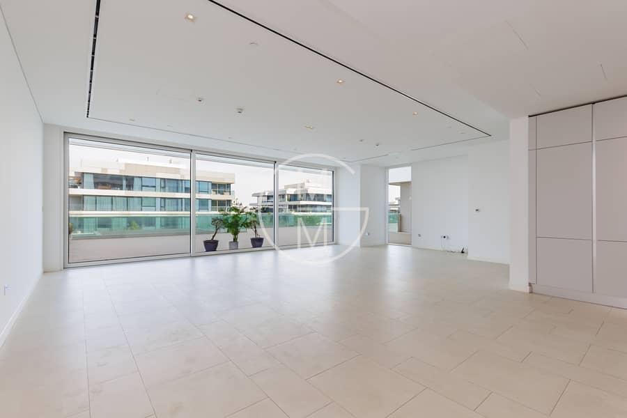 Unfurnished | Vacant Now | Park view