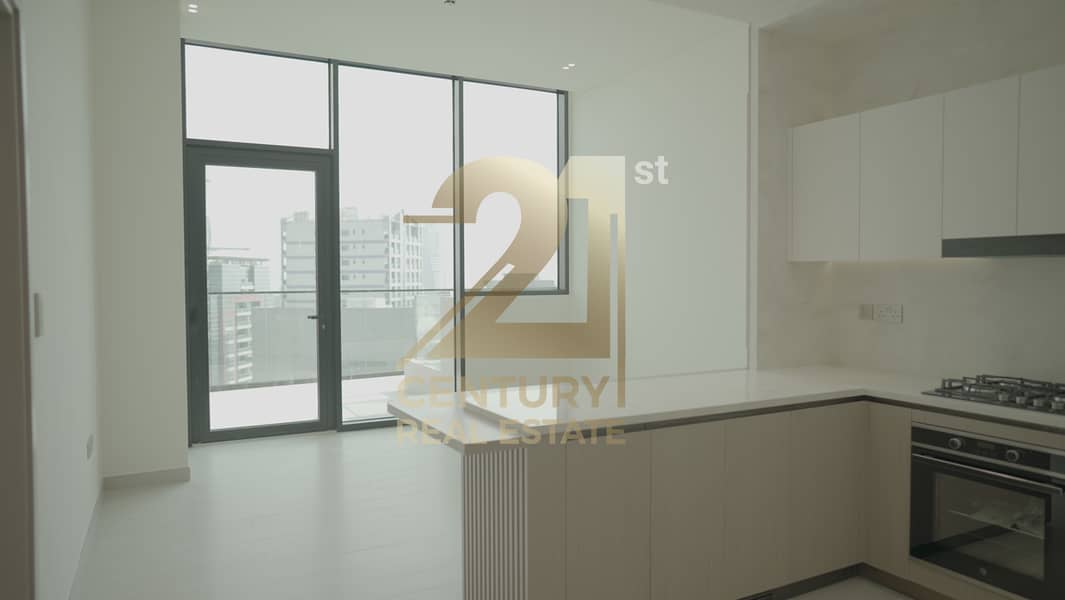 PRIVATE POOL | HIGH FLOOR | BRAND NEW