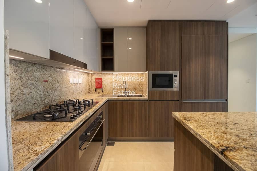 Best Deal | Burj View | Vacant | High Floor - Image 8