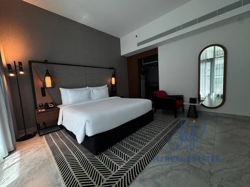 Elegant Sea-View Apartment in Dolphin Tower