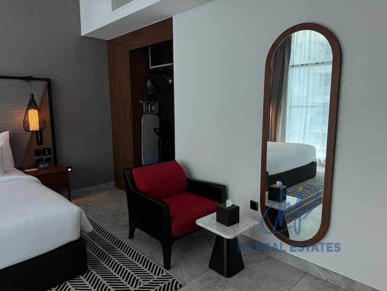 Elegant Sea-View Apartment in Dolphin Tower