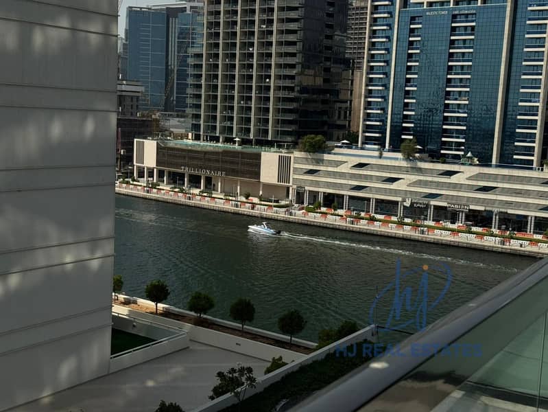 Elegant Sea-View Apartment in Dolphin Tower - Image 11