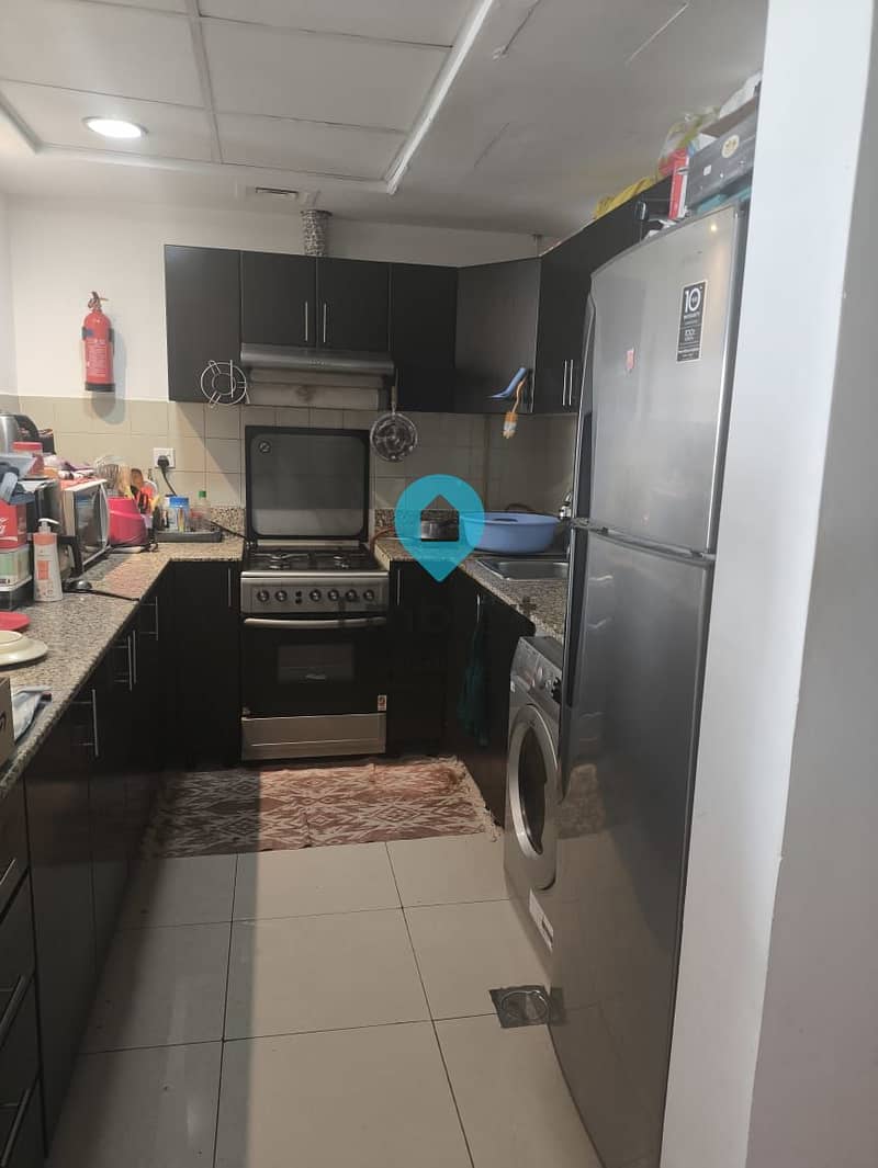 Fully Furnished I Spacious Layout I High Floor