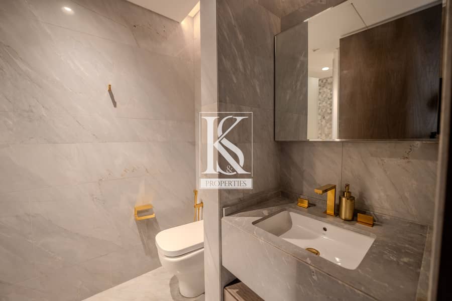 Ultra-Luxury 3BR + Maid | Fully Serviced Living - Image 6