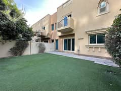 4 BED TH - GOLF COMMUNITY - 3 FLOORS -