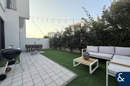 4 Bedroom Villa for Sale in Dubailand, Dubai - End Unit | 4 bedrooms | Near to Park