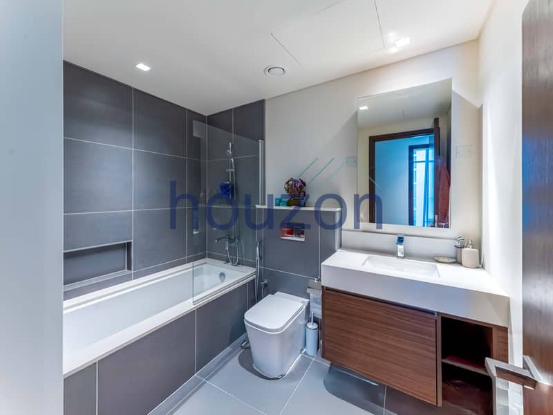 Luxury 1BR | Canal View | Furnished | Vacant - Image 8