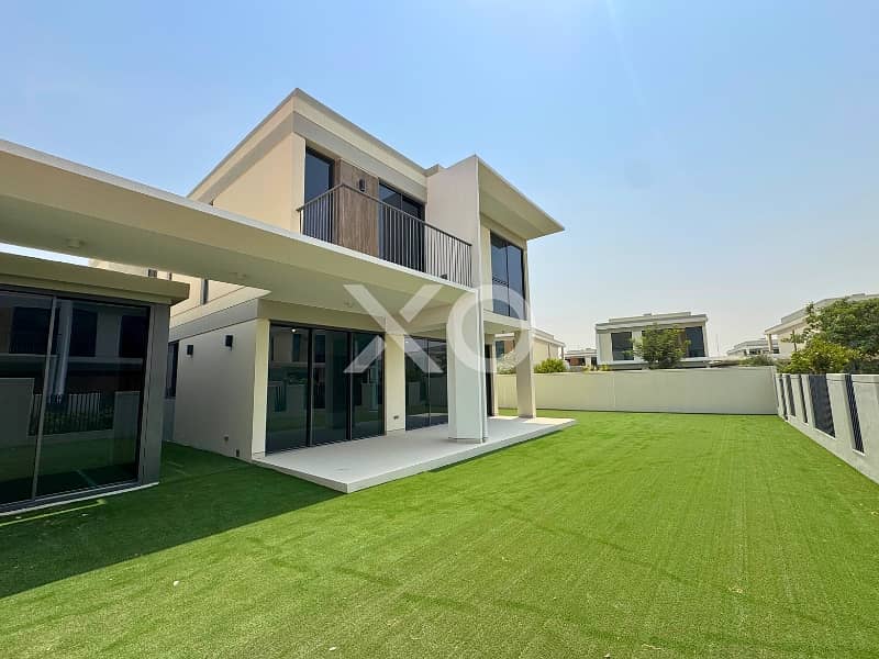 CORNER VILLA | LANDSCAPED | VIEW TODAY