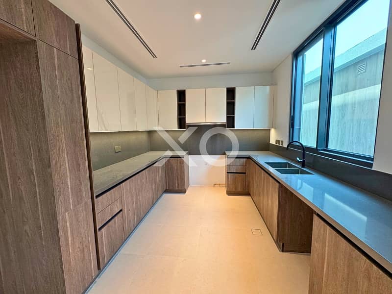 CORNER VILLA | LANDSCAPED | VIEW TODAY