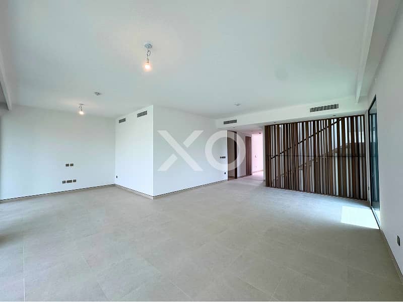 CORNER VILLA | LANDSCAPED | VIEW TODAY - Image 6