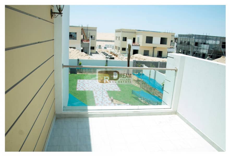 3 Villa price 999 thousand  in Sharjah and monthly payments 1% and the possibility of bank financing