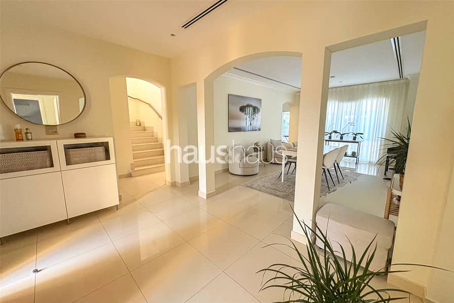 Upgraded | Beautiful villa | Very well maintained