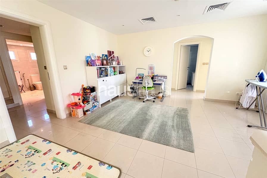 Upgraded | Beautiful villa | Very well maintained - Image 14