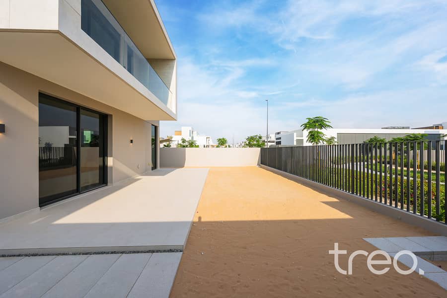 Pool and Park Views | Brand New | Be the First - Image 28