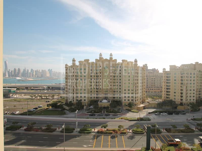 2 Beds plus Maids room for Rent in Palm Jumeirah