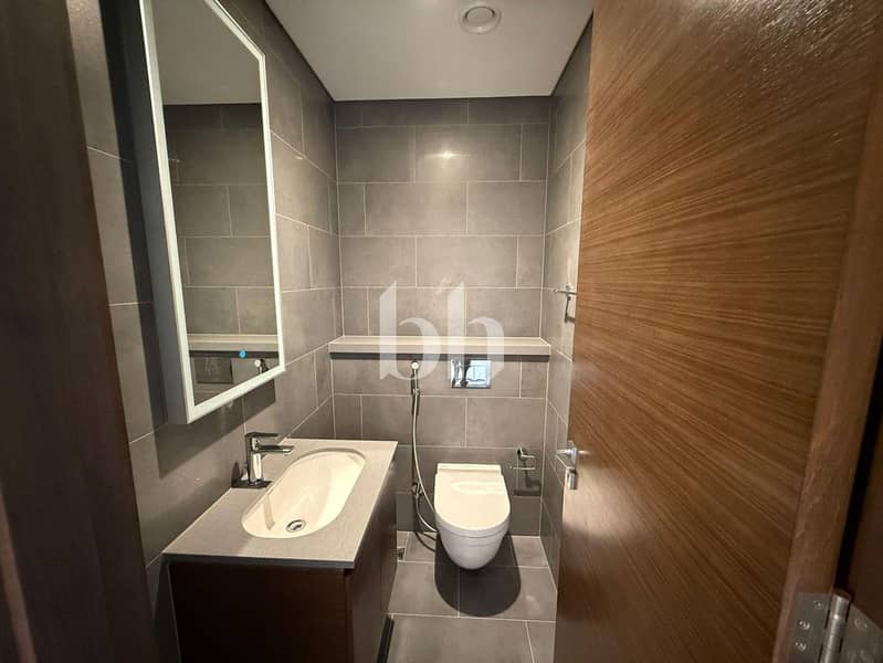 Fully Furnished |Stunning 2 Bedroom |Move In Ready