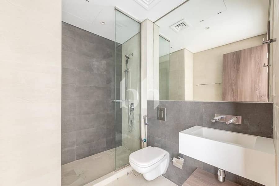 Move in Ready | Burj View |One Bed Spacious Layout - Image 6