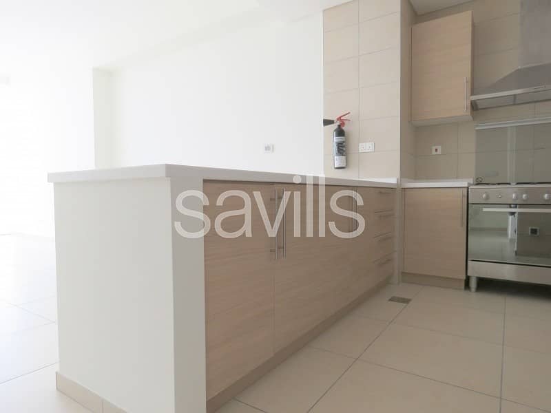 3 Stunning 2 bedroom apartment near ADNEC for 4 cheques