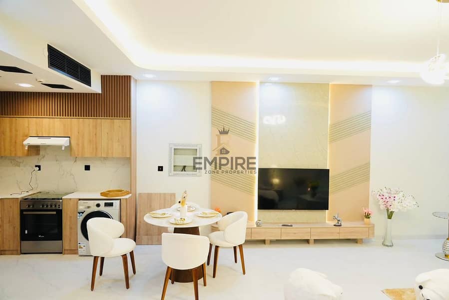 Distressed deal / Brand New / Modern Finishing / Spacious