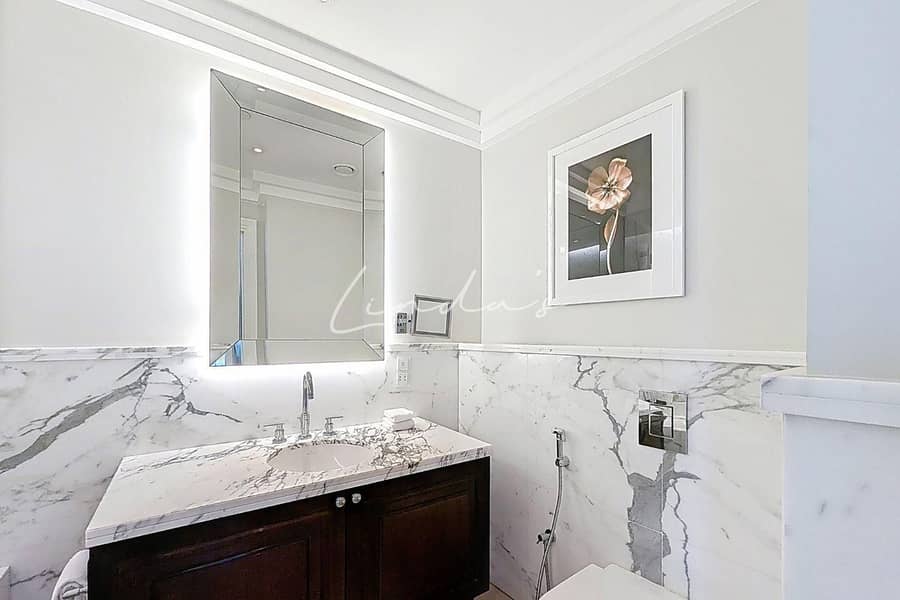 LUX Lifestyle | Furnished | Burj Khalifa Views - Image 16