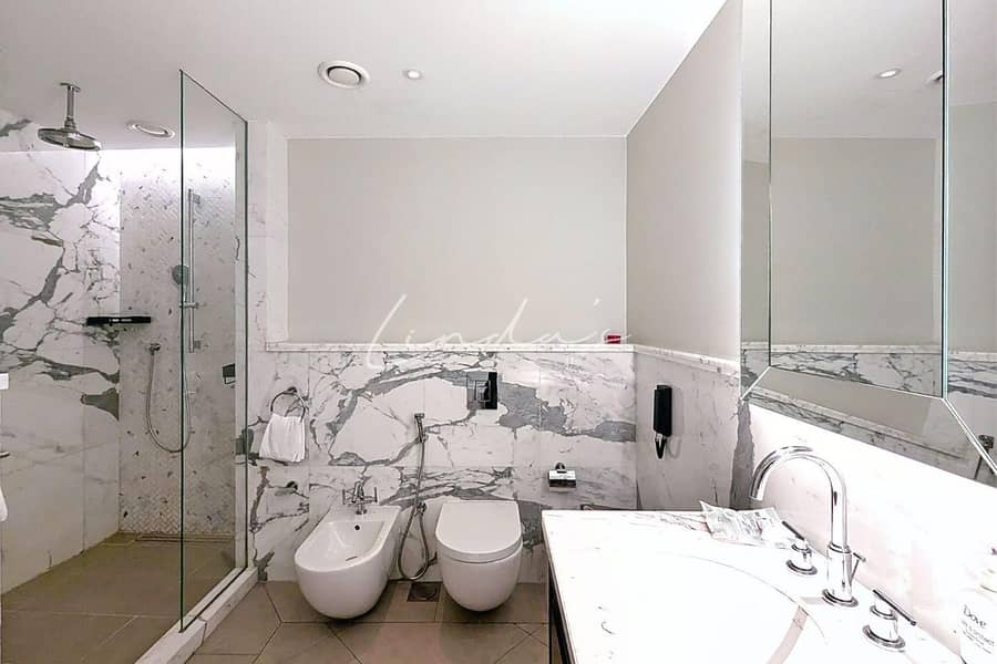 LUX Lifestyle | Furnished | Burj Khalifa Views - Image 20