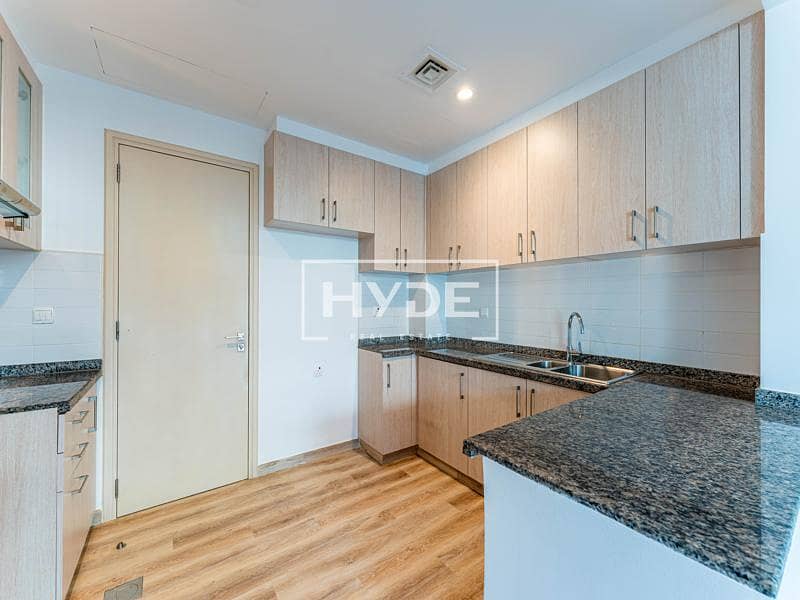 Prime Corner ||4BR Villa || Mira Oasis |