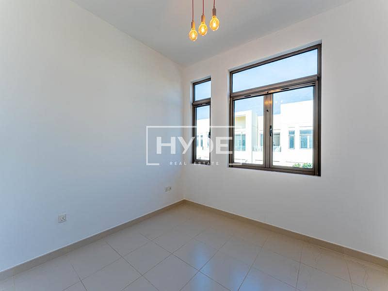 Prime Corner ||4BR Villa || Mira Oasis | - Image 14