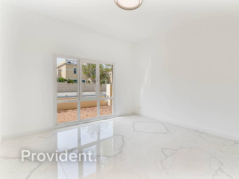 Upgraded Villa | Huge Plot | Vacant - Image 7