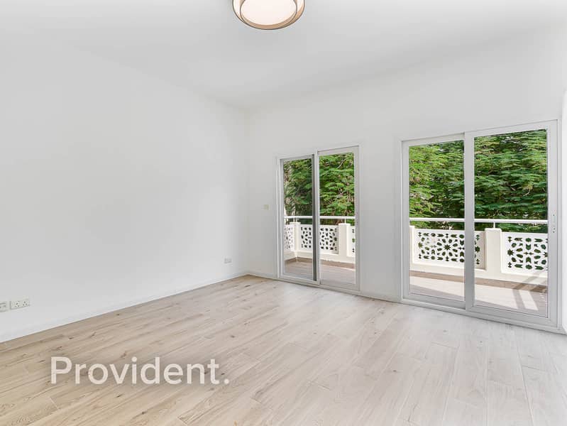 Upgraded Villa | Huge Plot | Vacant - Image 16