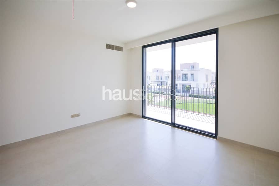 Genuine Listing | Single Row | Handover Soon - Image 12