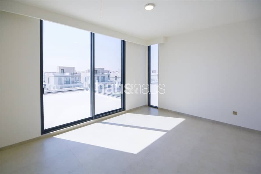 Genuine Listing | Single Row | Handover Soon - Image 16