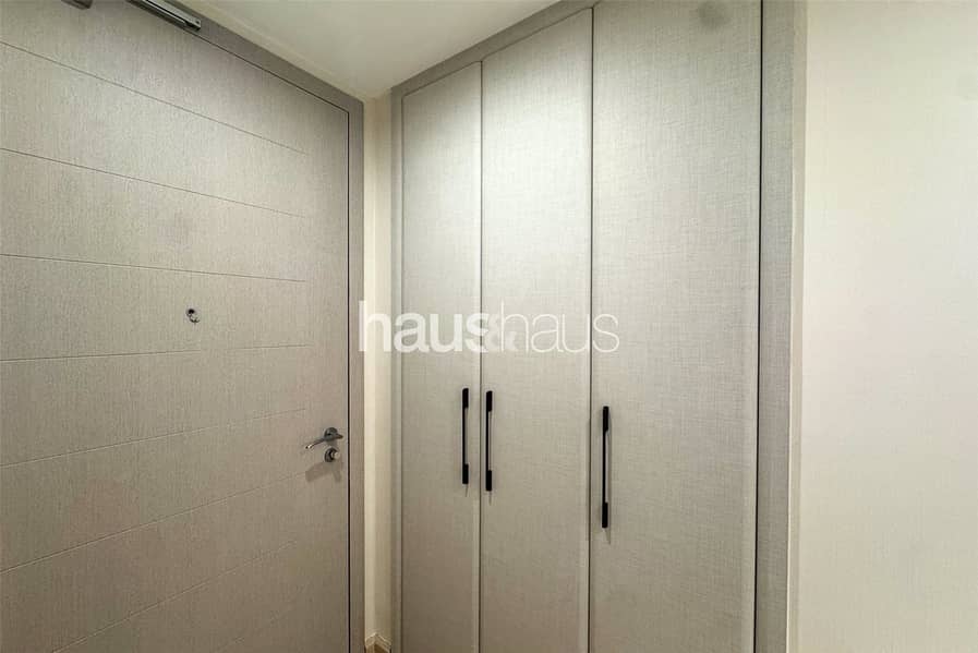 Spacious | Marina and Burj views | Fully Upgraded - Image 9