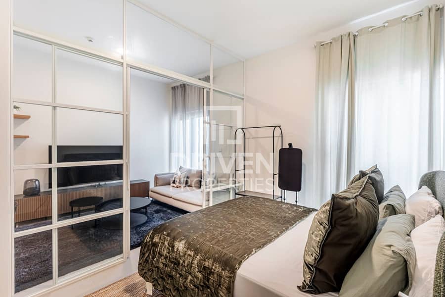 Golf Side View | High Floor | Elegant Living - Image 6