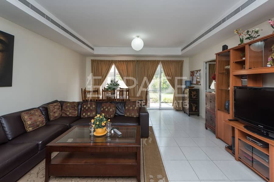 Open Kitchen - 3 Bed - Well Maintained