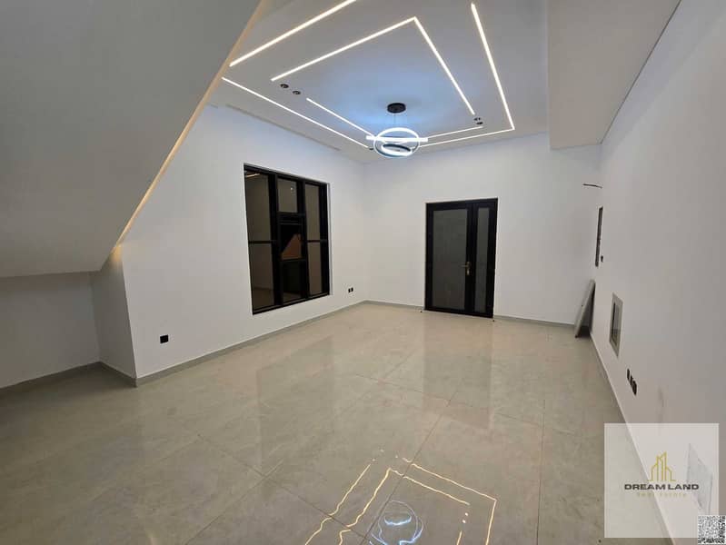 7 batch_20251025_185013. jpg